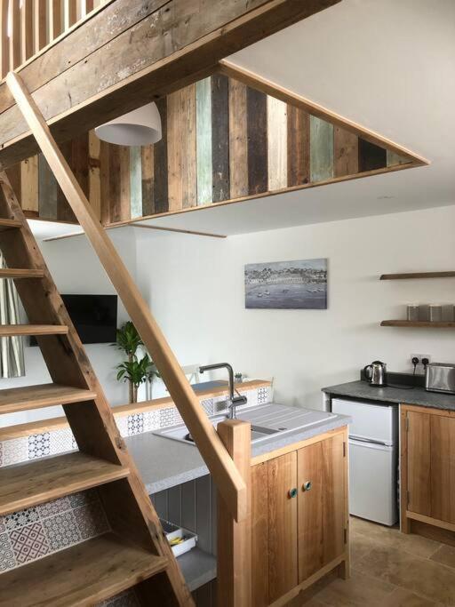Cosy Rustic Annex In Quiet Cornwall Village Saint Wenn Eksteriør billede